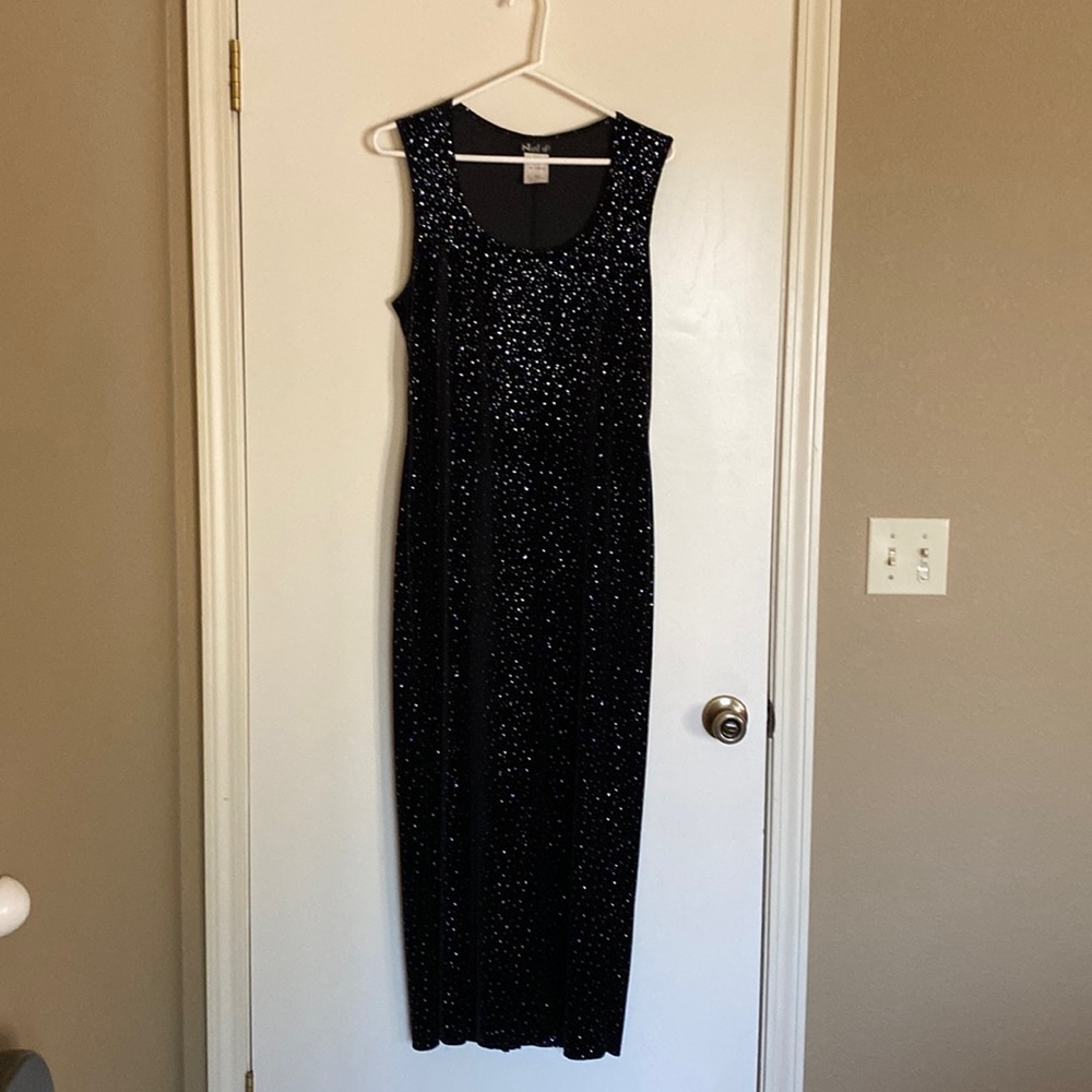 Next Up, black velvet w/ sparkle, sz L